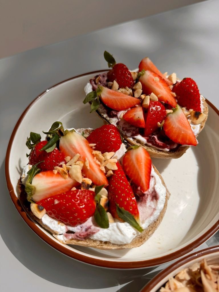 Toast with Berry Sauce, Ricotta, Nuts & Berries