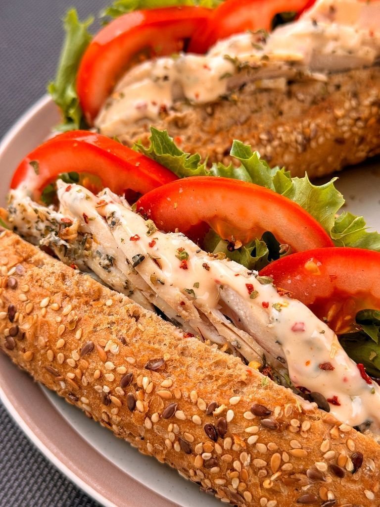 Chicken & spicy mayo sandwich