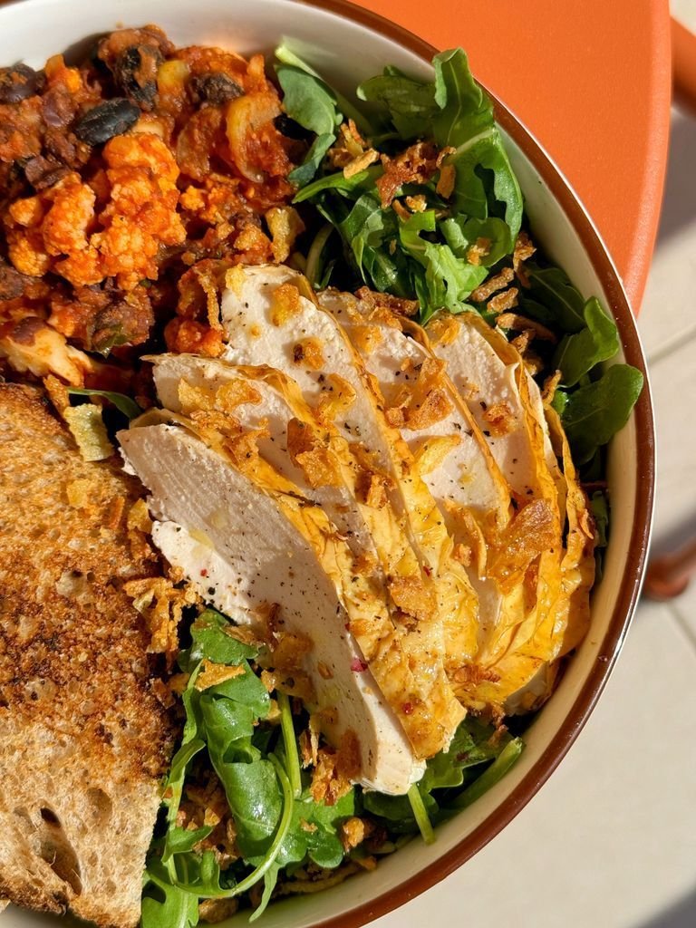 Baked beans with chicken