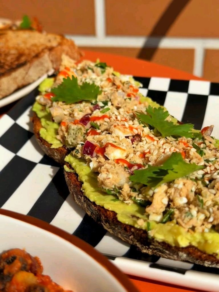 Tuna toast